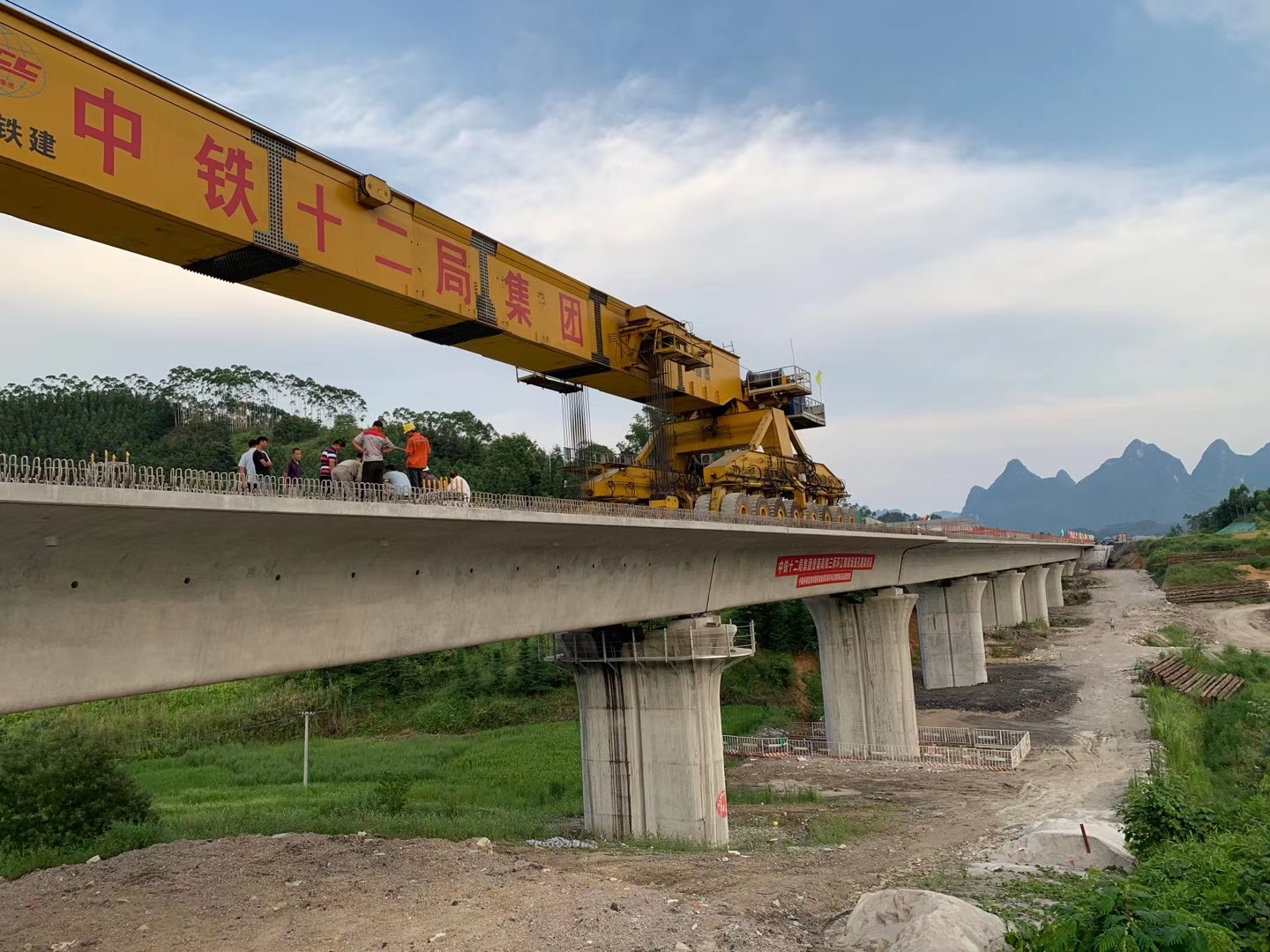 蔡甸预应力加固在公路桥梁施工应用
